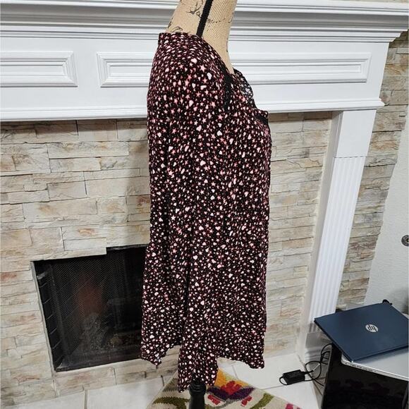 Torrid Emma Babydoll Rayon Slub Lace Trim hearts and stars Tunic Top plus size 2 - Picture 5 of 12